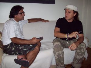 Com Armandinho, guitarrista do grupo Cor do Som